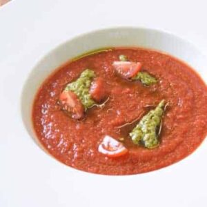 Tomatencremesuppe mit Pesto